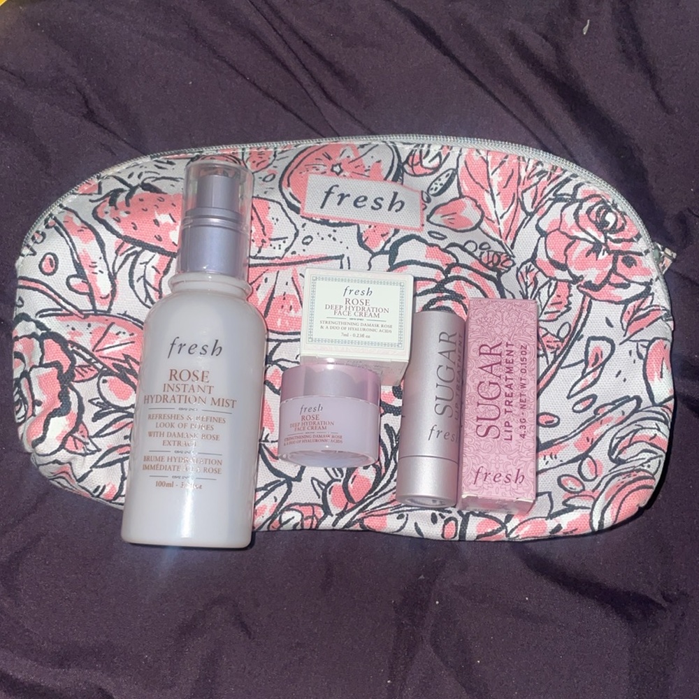 Fresh rose skincare set